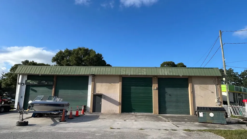 2807 Okeechobee Road Fort Pierce FL 34947
