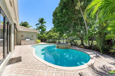 17585 Middlebrook Way Boca Raton FL 33496