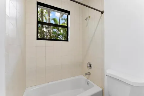 17585 Middlebrook Way Boca Raton FL 33496