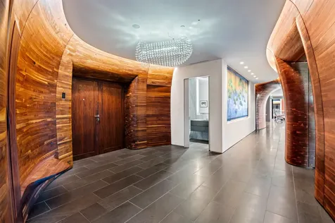 2 N Breakers Row Palm Beach FL 33480