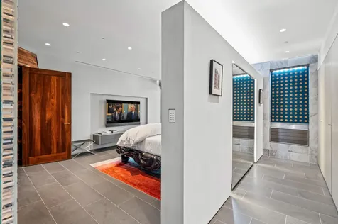 2 N Breakers Row Palm Beach FL 33480