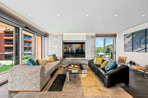 2 N Breakers Row Palm Beach FL 33480