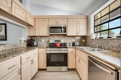 1102 Republic Court Deerfield Beach FL 33442