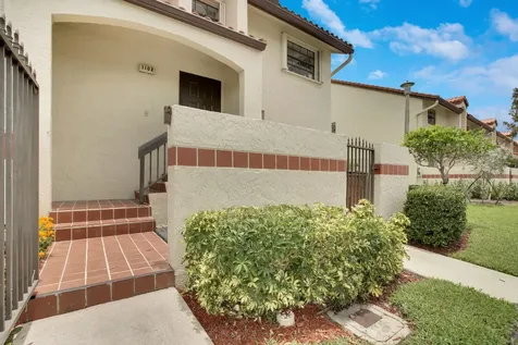 1102 Republic Court Deerfield Beach FL 33442