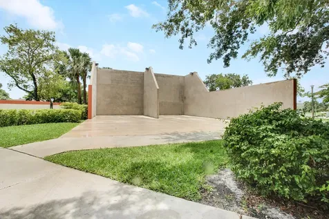 1102 Republic Court Deerfield Beach FL 33442
