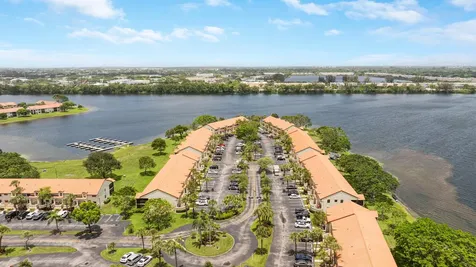 1102 Republic Court Deerfield Beach FL 33442