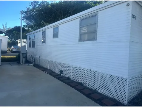 21 Bamboo Drive Briny Breezes FL 33435
