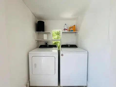 181 Ne 15th Terrace Boca Raton FL 33432