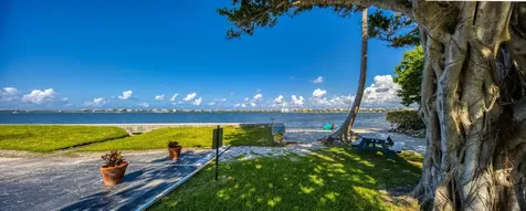 1516 S Lakeside Drive Lake Worth Beach FL 33460