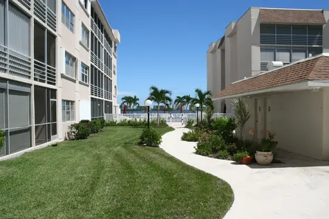 1516 S Lakeside Drive Lake Worth Beach FL 33460