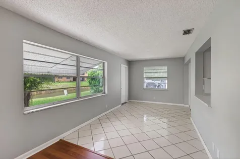 2080 Sw 14th Avenue Boynton Beach FL 33426