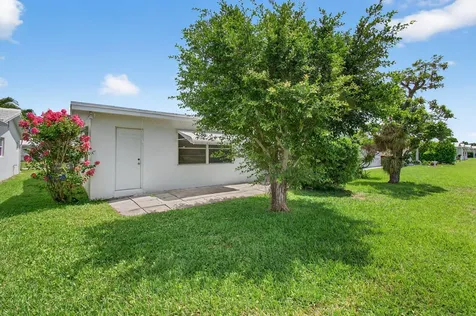 2080 Sw 14th Avenue Boynton Beach FL 33426