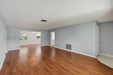 2080 Sw 14th Avenue Boynton Beach FL 33426
