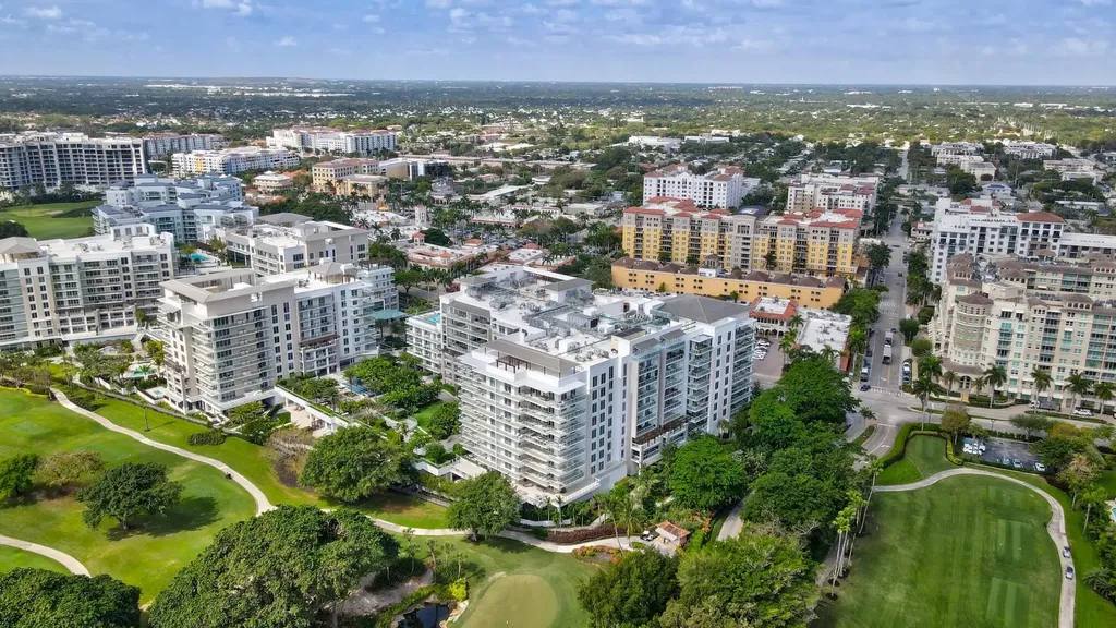 200 Se Mizner Boulevard Boca Raton FL 33432
