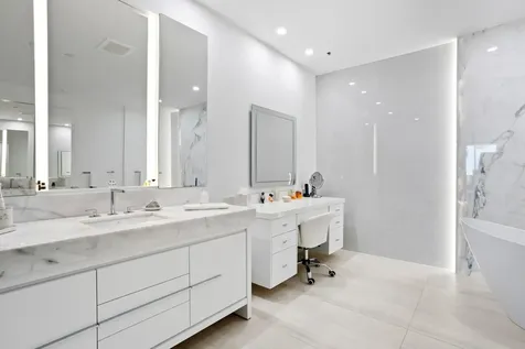 200 Se Mizner Boulevard Boca Raton FL 33432
