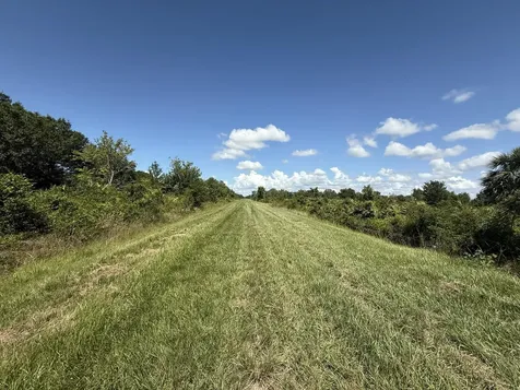 15789 NW 254th Street Okeechobee FL 34972