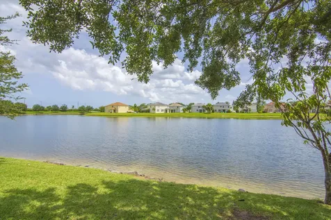 758 Carriage Lake Way Vero Beach FL 32968