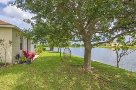 758 Carriage Lake Way Vero Beach FL 32968