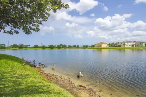 758 Carriage Lake Way Vero Beach FL 32968