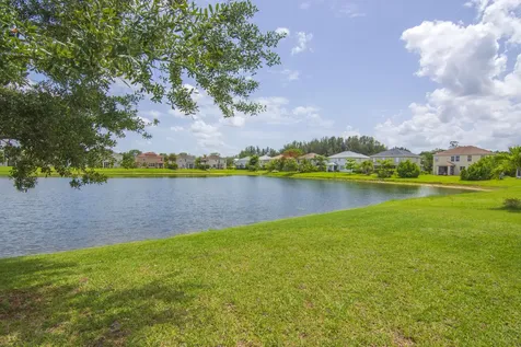 758 Carriage Lake Way Vero Beach FL 32968