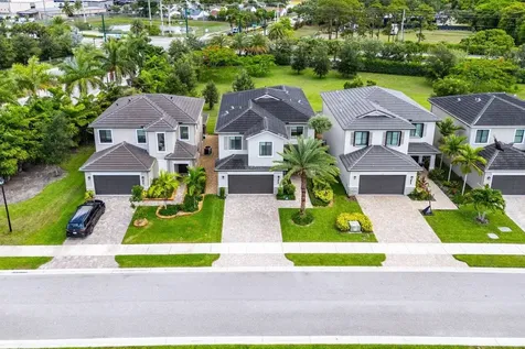 7611 Moonrise Drive Lake Worth FL 33467
