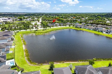 7611 Moonrise Drive Lake Worth FL 33467