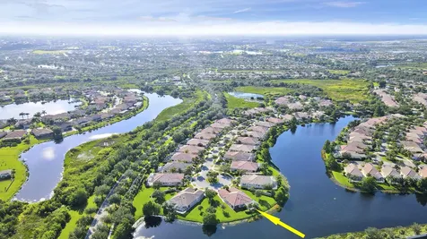 10628 Sw Hartwick Drive Port Saint Lucie FL 34987