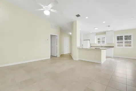 10628 Sw Hartwick Drive Port Saint Lucie FL 34987