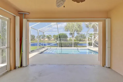10628 Sw Hartwick Drive Port Saint Lucie FL 34987
