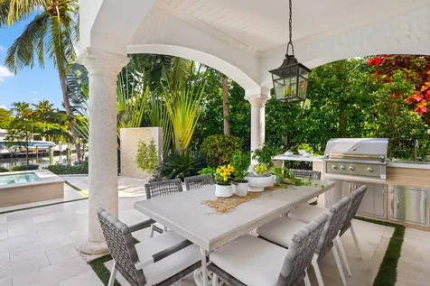 721 Ne 38th Street Boca Raton FL 33431