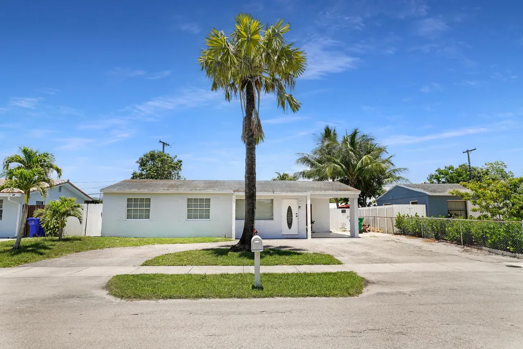 1395 Sw 46 Th Avenue Fort Lauderdale FL 33317