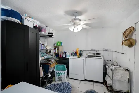 1395 Sw 46 Th Avenue Fort Lauderdale FL 33317