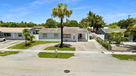 1395 Sw 46 Th Avenue Fort Lauderdale FL 33317