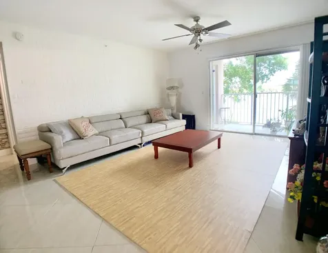 5015 Wiles Road Coconut Creek FL 33073