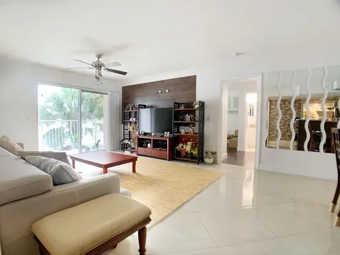5015 Wiles Road Coconut Creek FL 33073