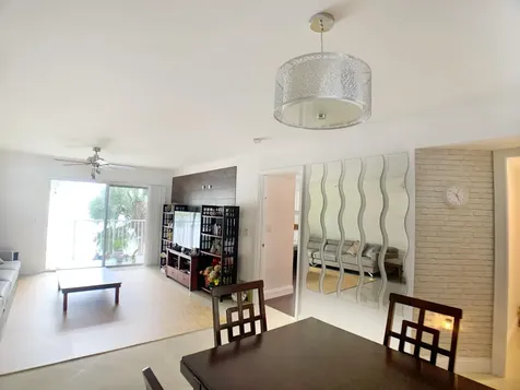 5015 Wiles Road Coconut Creek FL 33073
