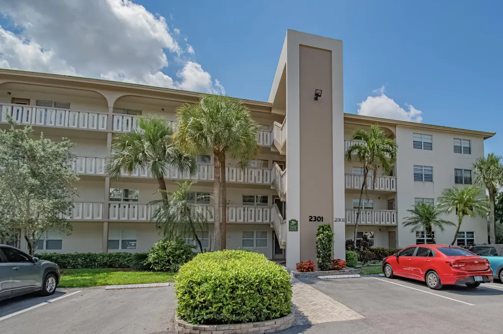 2301 Lucaya Lane Coconut Creek FL 33066