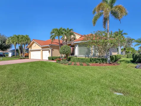 819 Sw Bromelia Terrace Stuart FL 34997