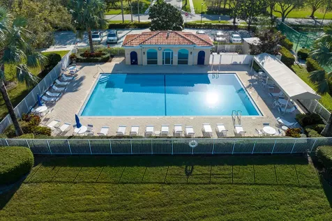 819 Sw Bromelia Terrace Stuart FL 34997