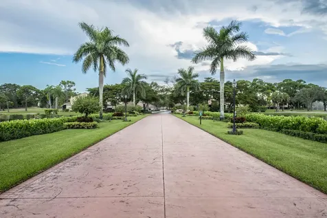 293 Old Meadow Way Palm Beach Gardens FL 33418