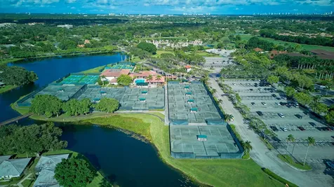 293 Old Meadow Way Palm Beach Gardens FL 33418