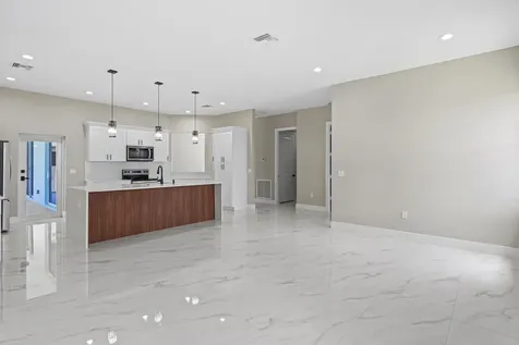 3257 Se West Snow Road Port Saint Lucie FL 34984