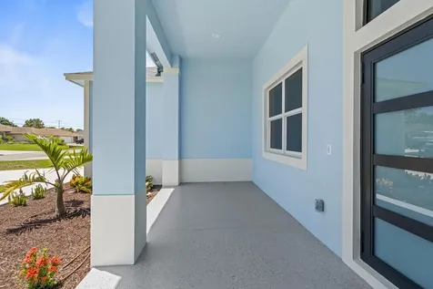 3257 Se West Snow Road Port Saint Lucie FL 34984