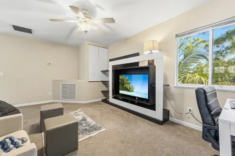 624 Ne Bent Paddle Lane Port Saint Lucie FL 34983