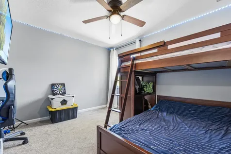 624 Ne Bent Paddle Lane Port Saint Lucie FL 34983
