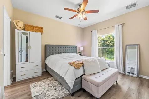 624 Ne Bent Paddle Lane Port Saint Lucie FL 34983