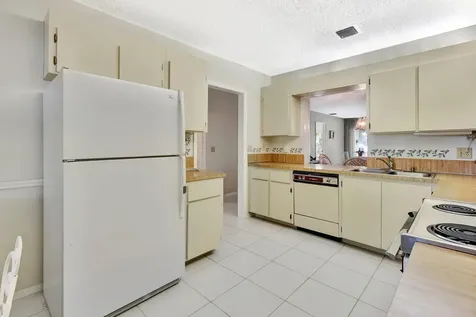 1600 Se Saint Lucie Boulevard Stuart FL 34996