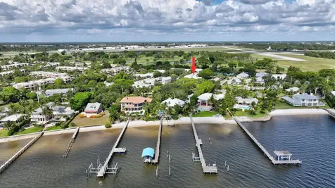 1600 Se Saint Lucie Boulevard Stuart FL 34996