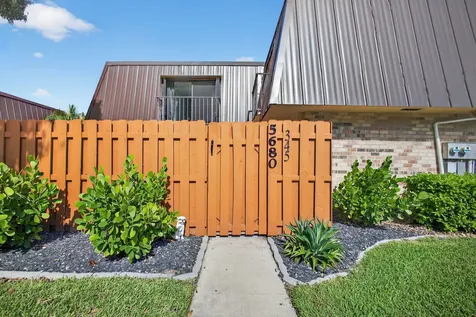 5680 Se Windsong Lane Stuart FL 34997