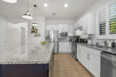560 Se Monet Drive Port Saint Lucie FL 34984